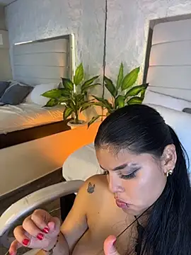 Aprilrose_ live cam on StripChat