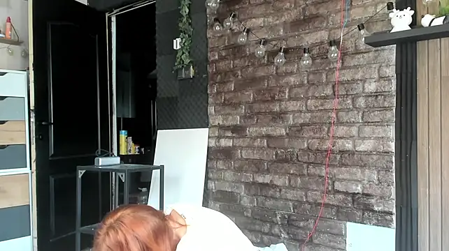 karo123421 live cam on StripChat