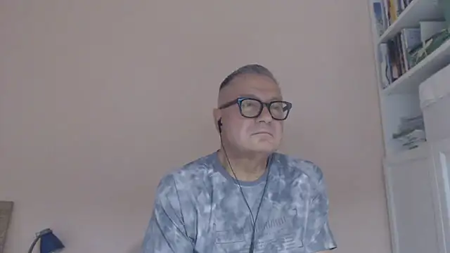 YOU6me live cam on StripChat