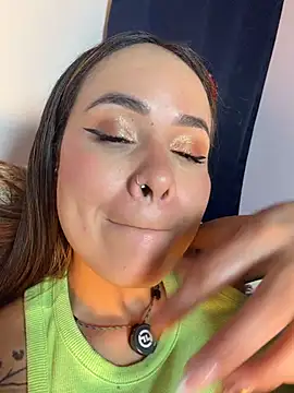 hotalana_ (F milf) - MAKE IT RAIINNN! 🌊🌊🌊
