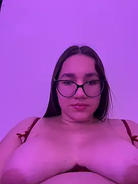 miakhalaf_ live cam on StripChat
