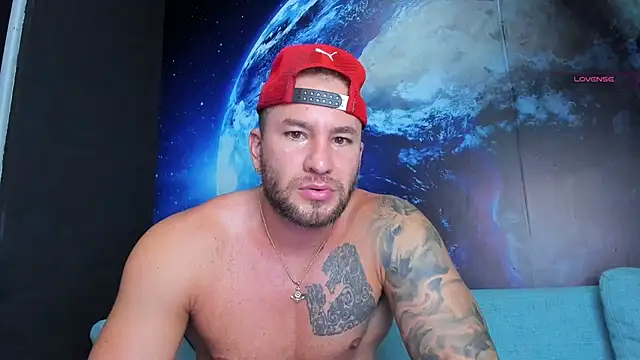 delessandro_world live cam on StripChat