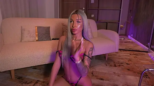 ArianaXO_