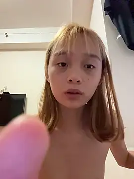 yangyang520-18girl webcam
