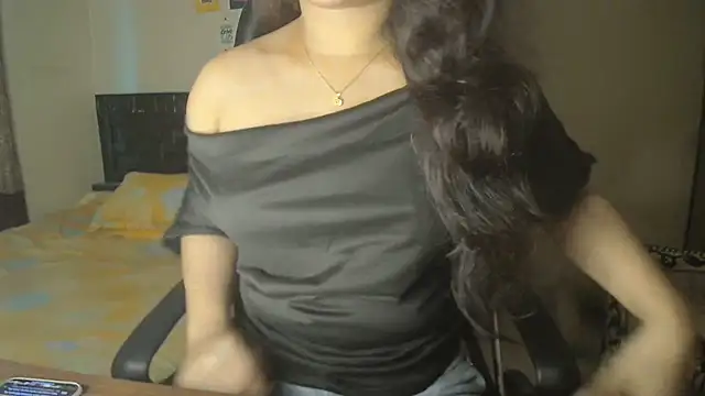queen_angel67 live cam on StripChat