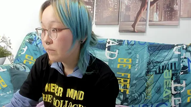 Cute__Kiko live cam on StripChat