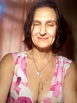 Alene_Lorrie live cam on StripChat