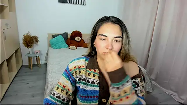AlexaJuly live cam on StripChat
