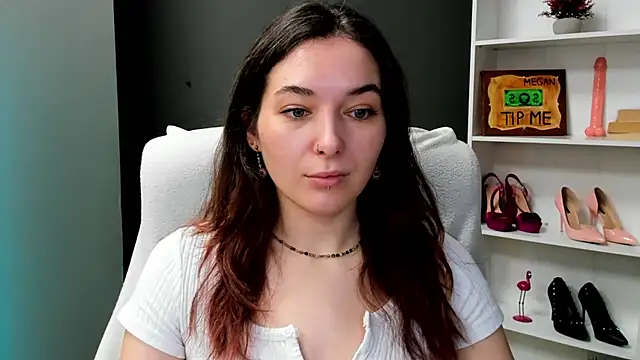 Meagn_Extasy live cam on StripChat
