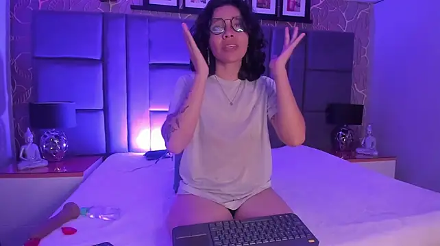 scarleth_blaze live cam on StripChat