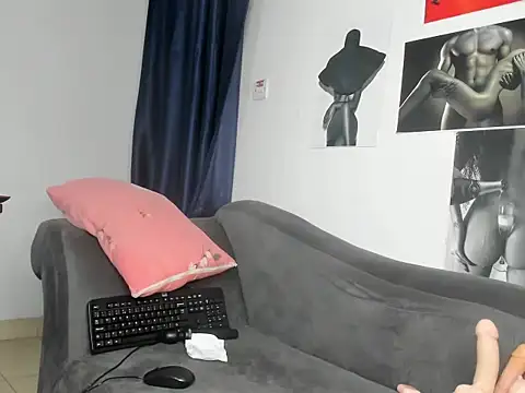 tinydolll webcam