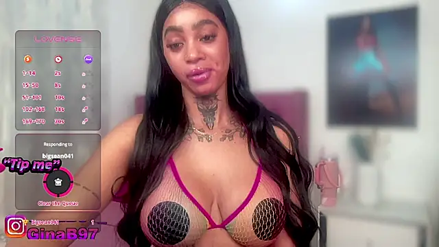 GinnaBolton webcam
