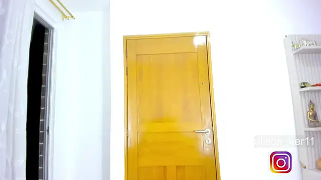 alison-ker3 live cam on StripChat