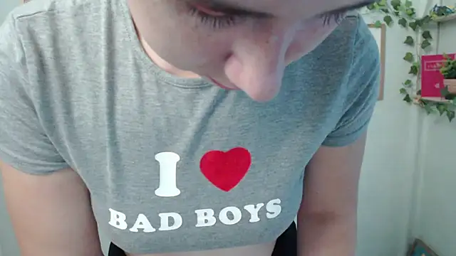 VeryVeryVeryShy_ live cam on StripChat
