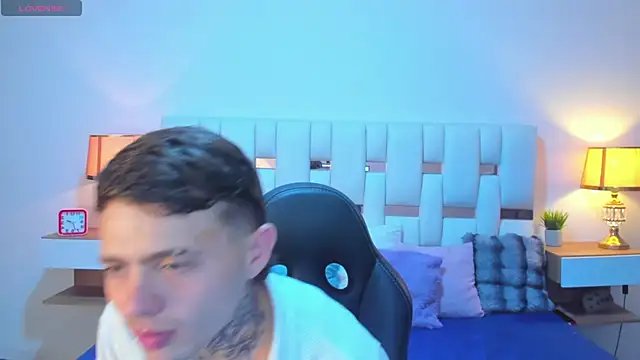 zeus_damian21 (M twink) - mostrar polla