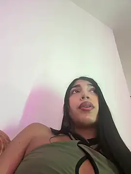Model: AmbarFoxx_