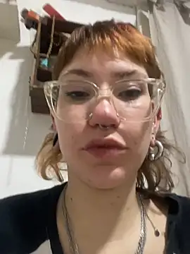 ladyaura_ webcam