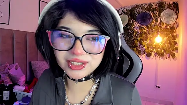 kitty_gang (F teen) - First Anal Show 🍑😈 Im Virgin