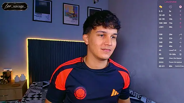 Leo_Savage_ live cam on StripChat