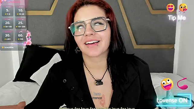 juana_valkiria (F young) - show oil in body
