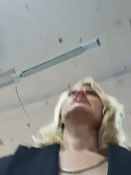 jennyomay (F milf) - Squirt 💦 fack fingers in pussy