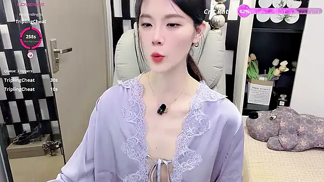 yueyue-mm (F milf) - 电击乳夹3分钟