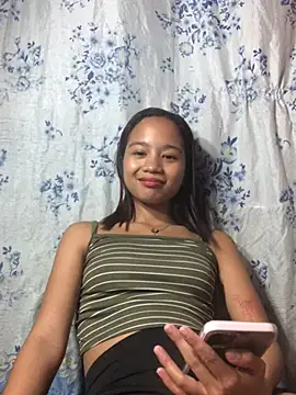 Asianpinay_Skinny1818 live cam on StripChat