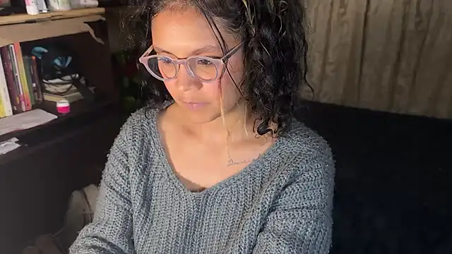 You_Ana31 live cam on StripChat