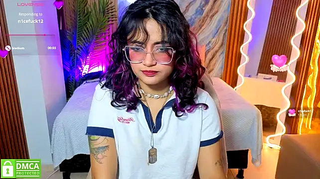 kristen_tay live cam on StripChat