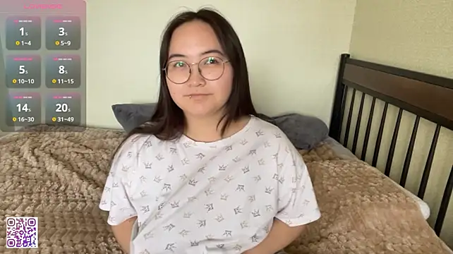 LindaFletcher live cam on StripChat