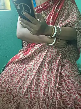 puja123434 live cam on StripChat