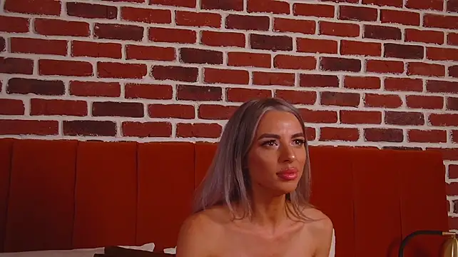 Selena_Blu live cam on StripChat
