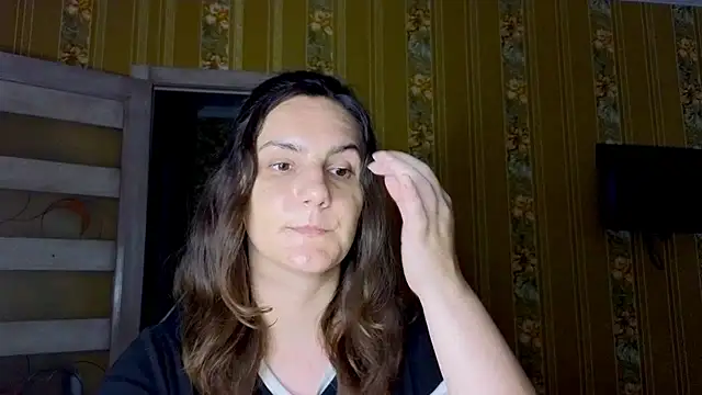Miss-Understood live cam on StripChat