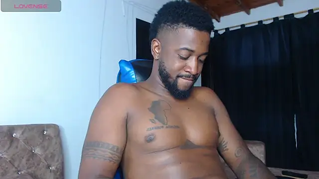 Drake_Nassir4 live cam on StripChat