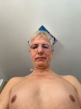 SexyLeon8 live cam on StripChat