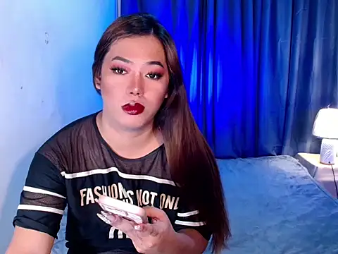 Olivia_the_Temptress27 live cam on StripChat
