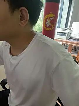 yanyanxixi live cam on StripChat