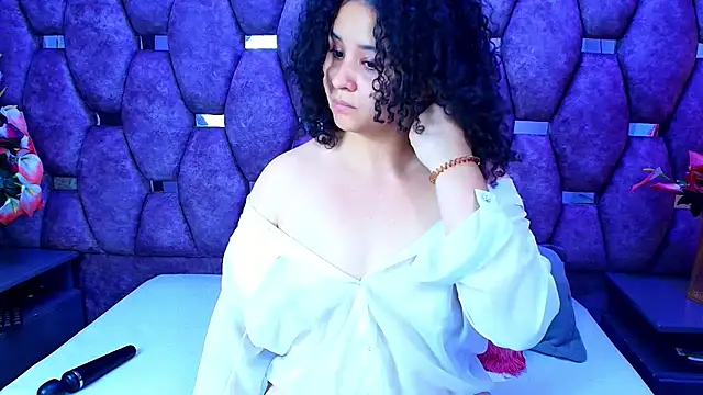 AlaSmith live cam on StripChat