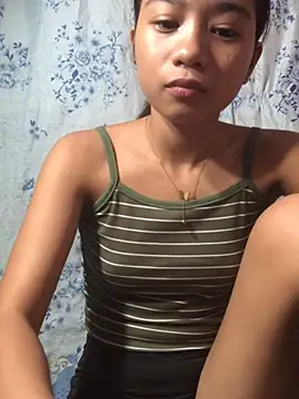 Asianpinay_Skinny1818 live cam on StripChat