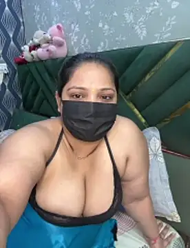 BarbieJasmine live cam on StripChat