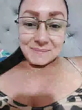 milly_sanchez live cam on StripChat