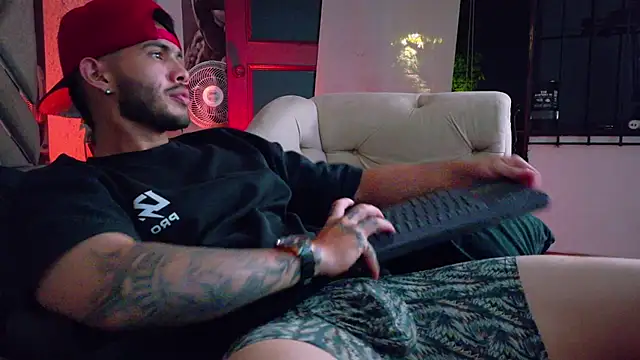 Vincentblack live cam on StripChat