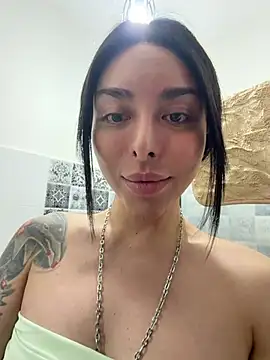 LetisiaRocks live cam on StripChat