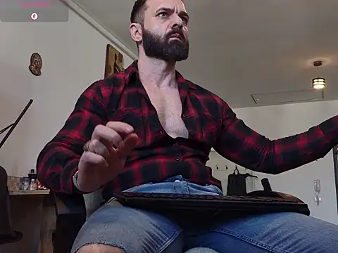 GipsyKingRo live cam on StripChat