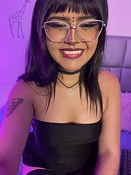 _Selene_Moon live cam on StripChat