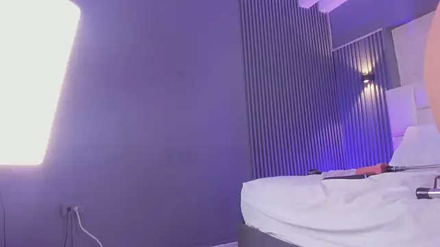 MadisonLema live cam on StripChat