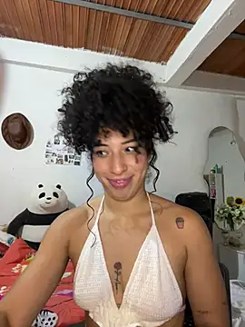 Miily_0 live cam on StripChat