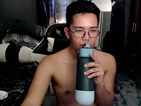morsishere (M twink) - cum cum cum at goal
