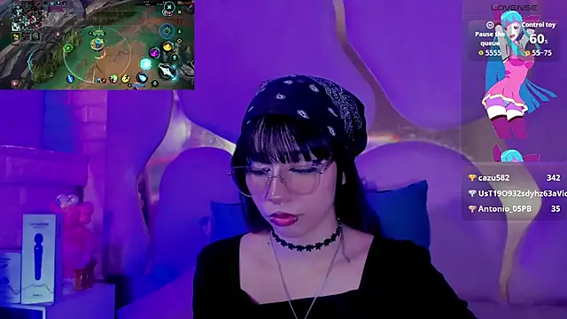 Niina_sssy live cam on StripChat
