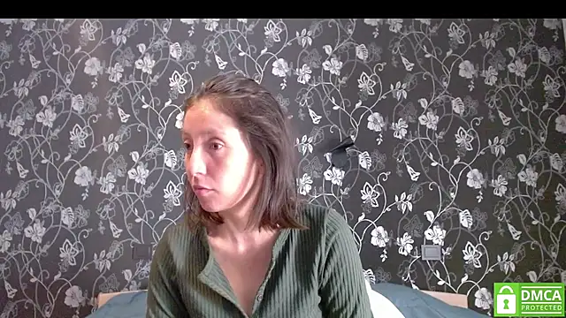 Sophi_Cute live cam on StripChat